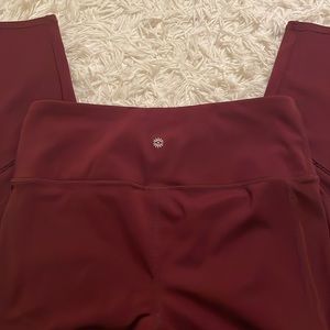 Tangerine Women’s Leggings Size Medium